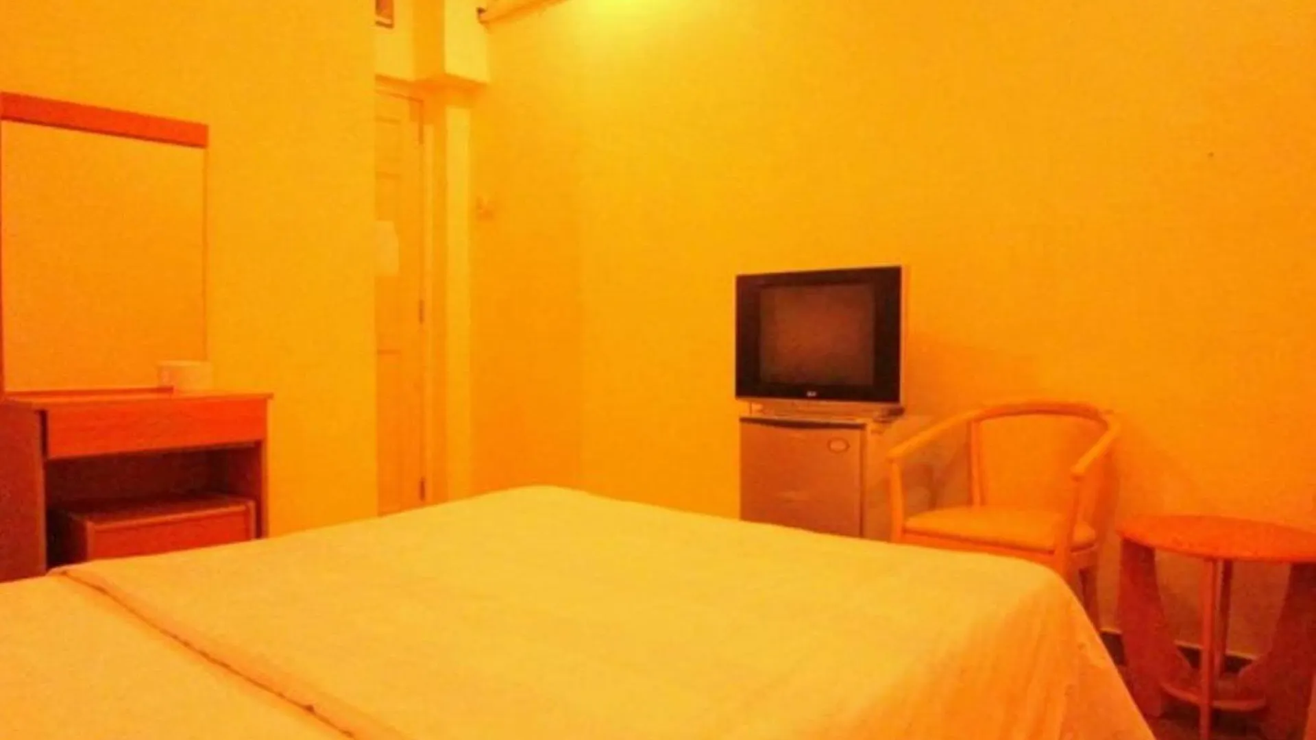Tuong Hung Hotel Ho Chi Minh City