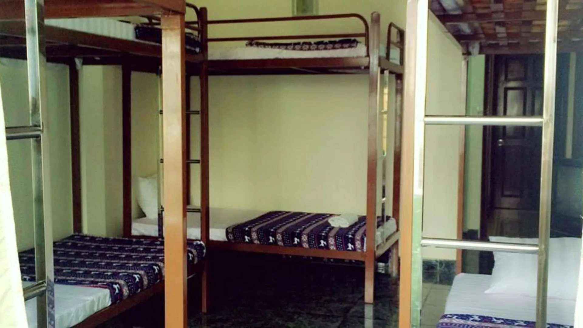 Tuong Hung Hotel Ho Chi Minh City